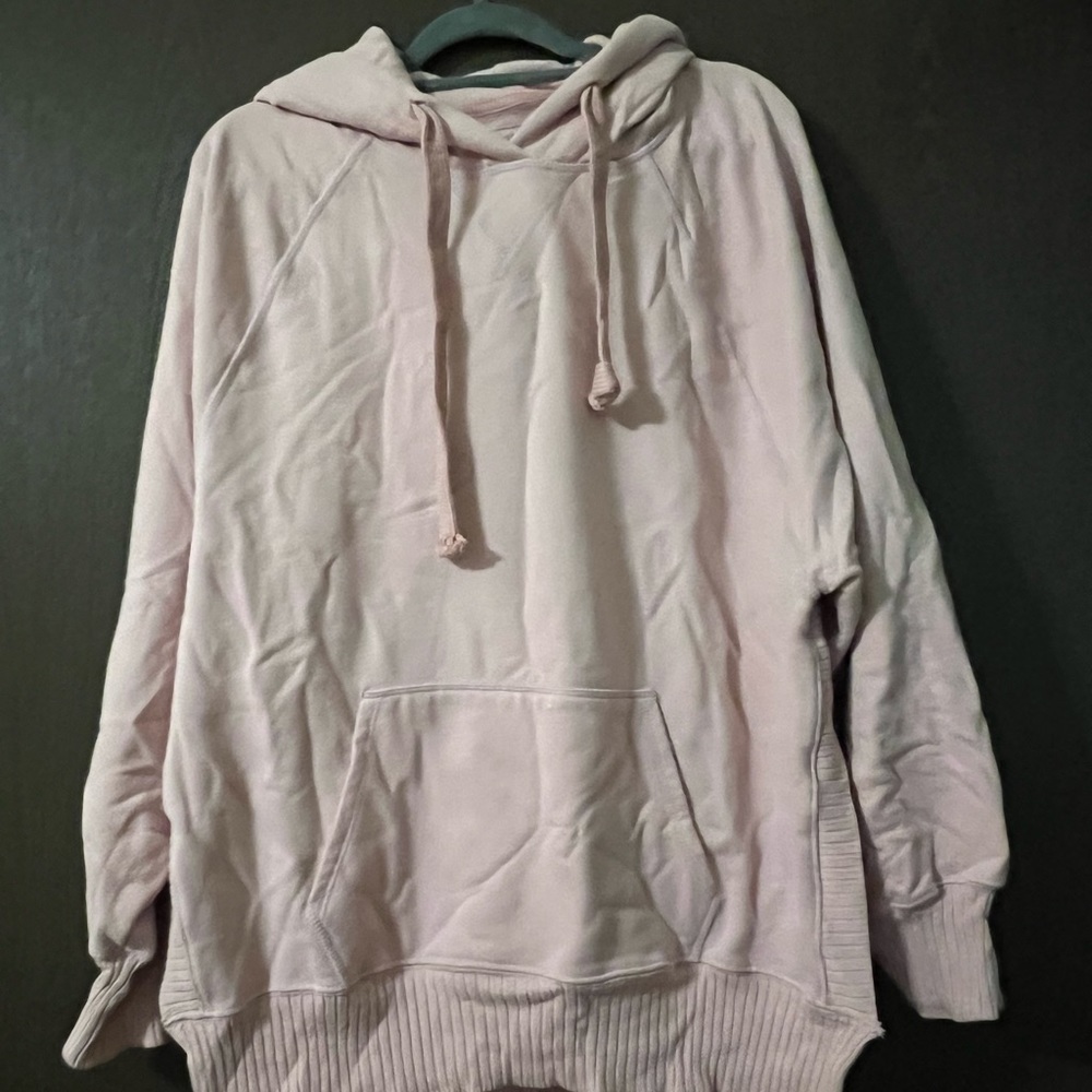GUC American eagle hoodie (blush pink)